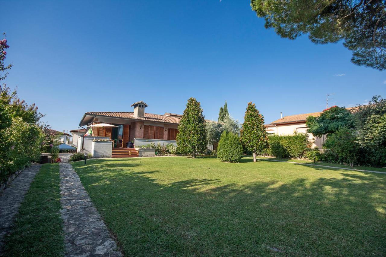 Villa Orsini - A Retreat In Pisa - Food And Relax Екстериор снимка